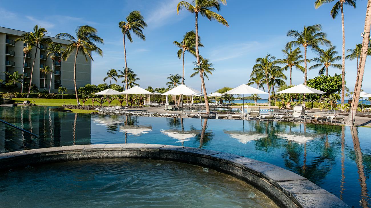 Exterior and outdoor pool at Marriott's Waikoloa Ocean Club timeshare resort location